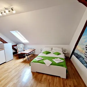 Teslova 3* Ljubljana